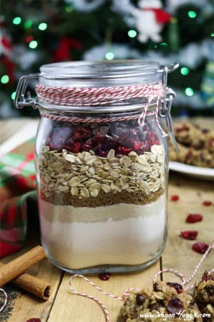 Vegan Cookies in a Jar DIY gift for grandparents